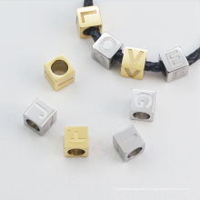 wholesale personnalisé 26 lettres plaqué or colliers en acier inoxydable bracelets bracelets de cheville bijoux accessoires OEM